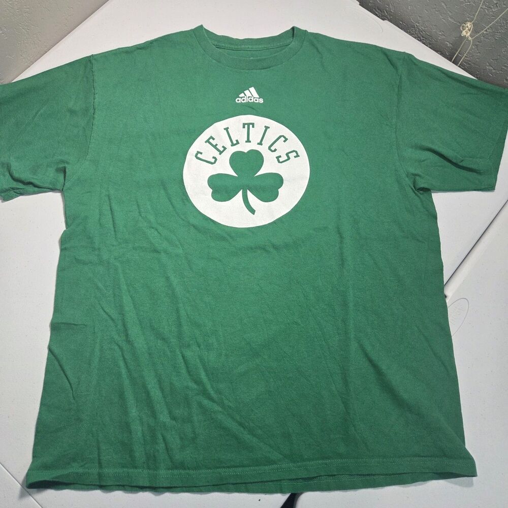 Boston Celtics T-Shirt Mens XL Green Adidas NBA Basketball Shamrock Graphic Tee
